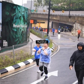 Runner Photo 7938521