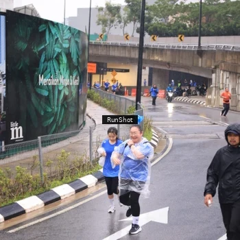 Runner Photo 7938522
