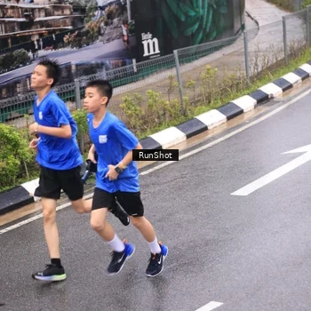 Runner Photo 7938584