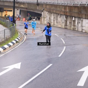 Runner Photo 7938587