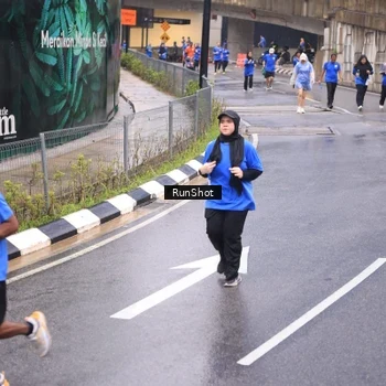 Runner Photo 7938604