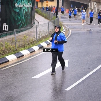 Runner Photo 7938607