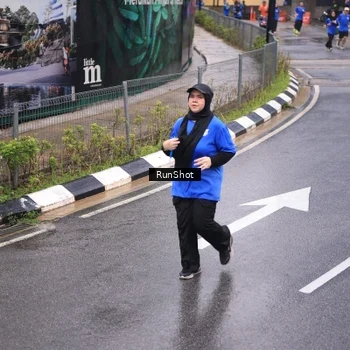 Runner Photo 7938621