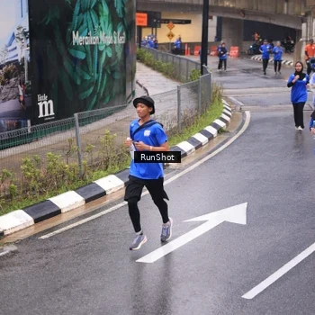 Runner Photo 7938626