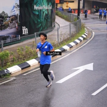Runner Photo 7938627