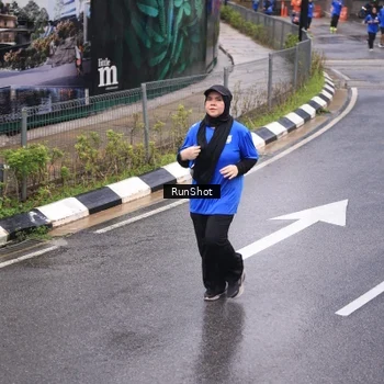Runner Photo 7938628