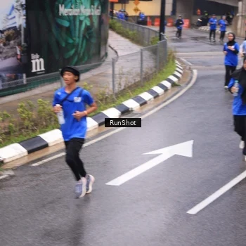 Runner Photo 7938629