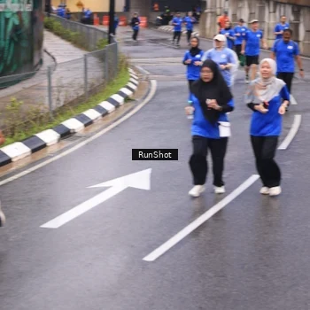 Runner Photo 7938632