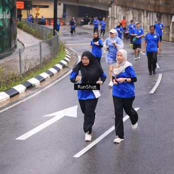 Runner Photo 7938634