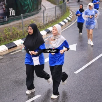 Runner Photo 7938648
