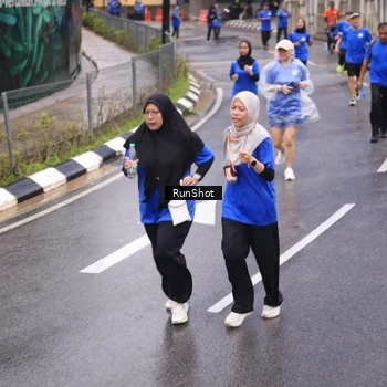 Runner Photo 7938651