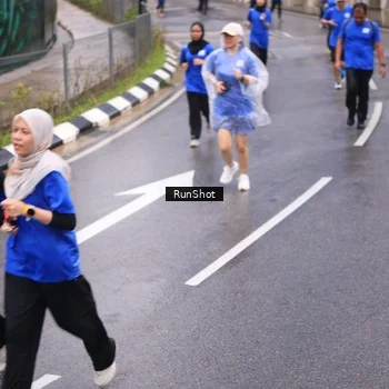 Runner Photo 7938653