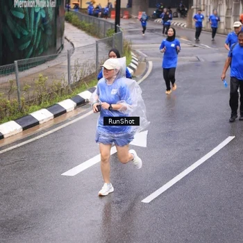 Runner Photo 7938658