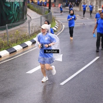 Runner Photo 7938660