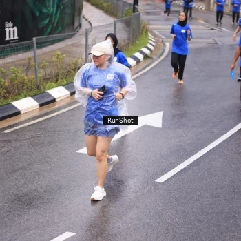 Runner Photo 7938664