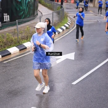 Runner Photo 7938667