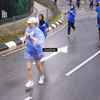 Runner Photo 7938668