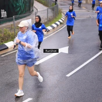 Runner Photo 7938670