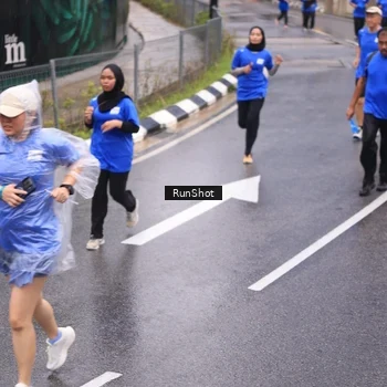Runner Photo 7938671