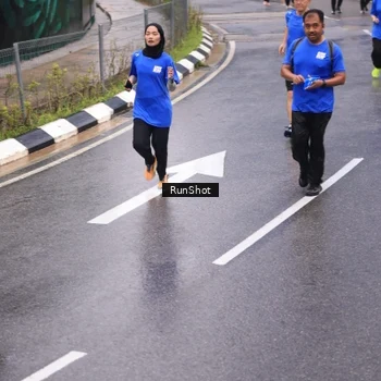 Runner Photo 7938680
