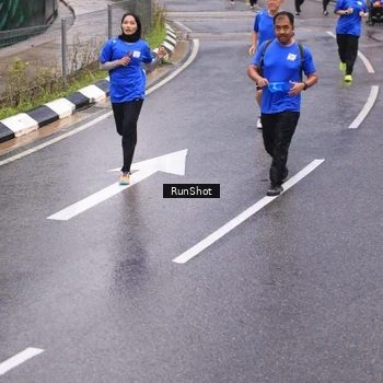 Runner Photo 7938681