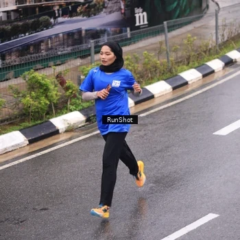 Runner Photo 7938698