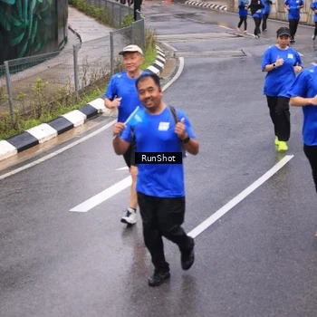Runner Photo 7938706