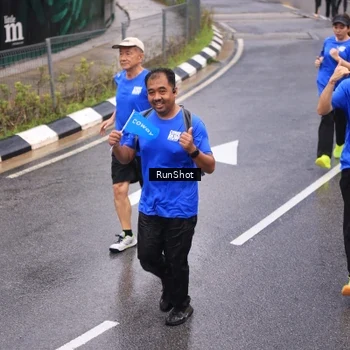 Runner Photo 7938711