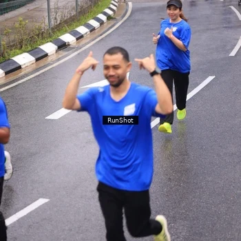 Runner Photo 7938724