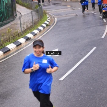 Runner Photo 7938733