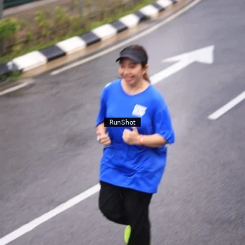 Runner Photo 7938736