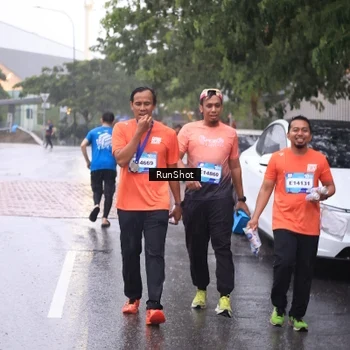 Runner Photo 7938748