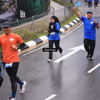 Runner Photo 7938766