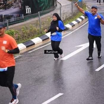 Runner Photo 7938769