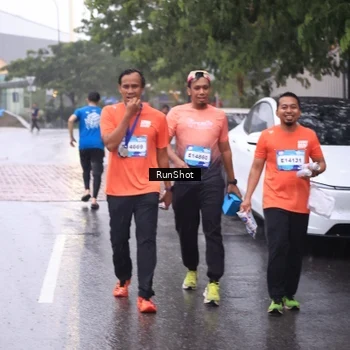 Runner Photo 7938770
