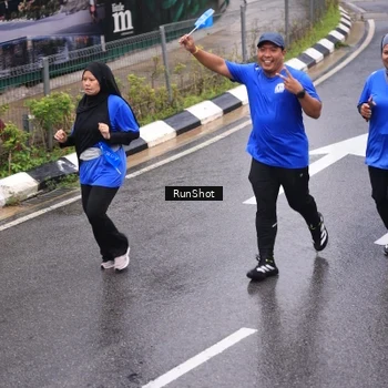 Runner Photo 7938771
