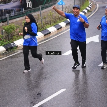 Runner Photo 7938774