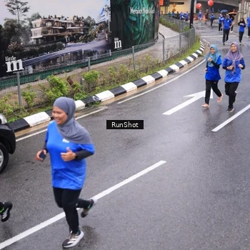 Runner Photo 7938795