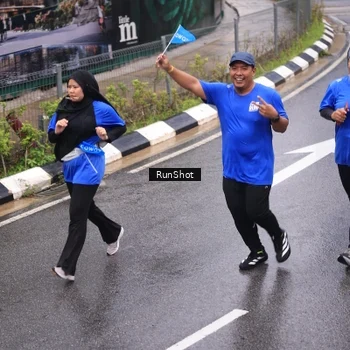 Runner Photo 7938796