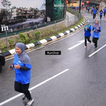 Runner Photo 7938797