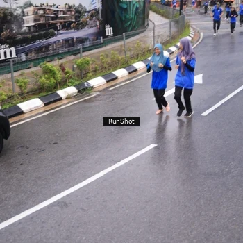 Runner Photo 7938808