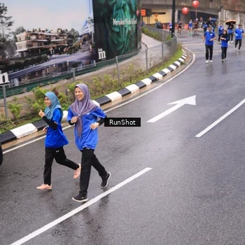 Runner Photo 7938819