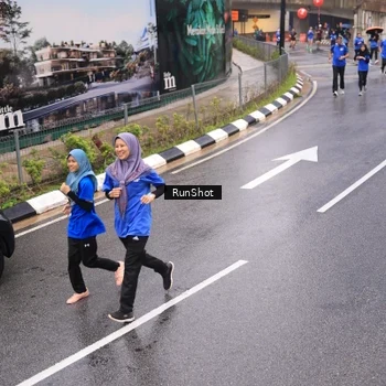 Runner Photo 7938820