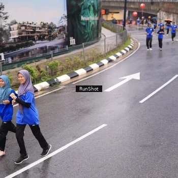 Runner Photo 7938822