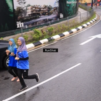 Runner Photo 7938825