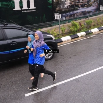 Runner Photo 7938830
