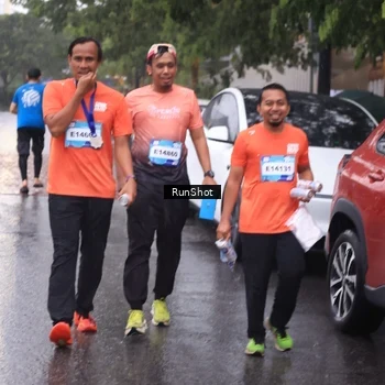 Runner Photo 7938840