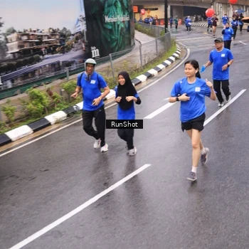 Runner Photo 7938848