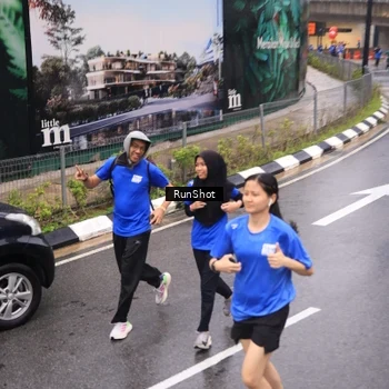Runner Photo 7938853