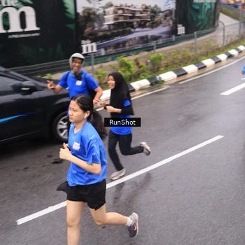 Runner Photo 7938856